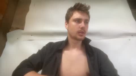 William online show from 07/03/26, 07:37