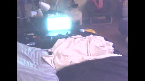 Snapshot of hotguynpanties chatting on 10/06/25, 06:38 hotguynpanties online show from 10/06/25, 06:38