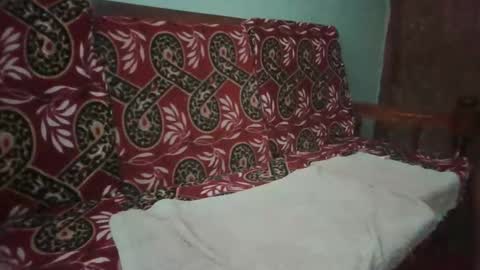 hotguyy001 online show from 11/25/25, 11:21