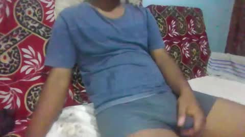 hotguyy001 online show from 02/18/26, 03:13