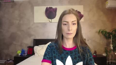 Lia   online show from 05/24/26, 07:52