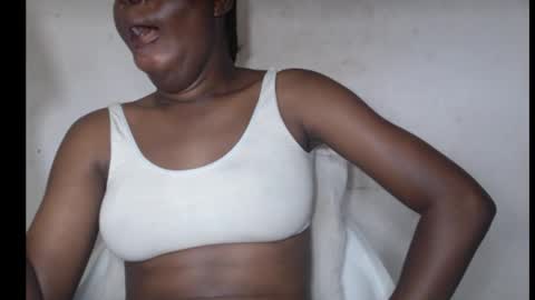 hotjessie0 online show from 09/16/25, 08:37