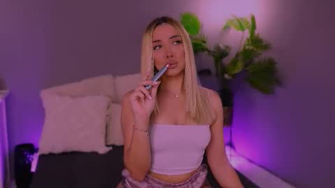 Maria online show from 11/26/25, 03:40