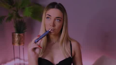 Maria online show from 01/06/26, 05:55