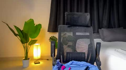 Kate  stream  1200 pm -800 pm UTC 7 online show from 09/11/25, 10:59