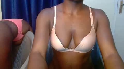 Snapshot of hotkiller_ chatting on 03/30/26, 06:09 Lindahcyn online show from 03/30/26, 06:09