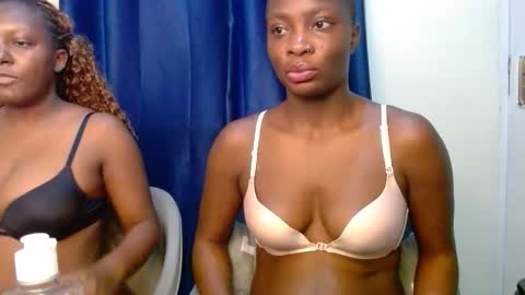 Snapshot of hotkiller_ chatting on 04/03/26, 03:10 Lindahcyn online show from 04/03/26, 03:10