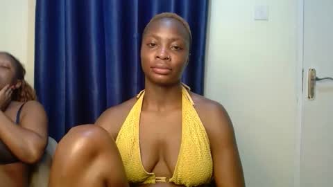 Snapshot of hotkiller_ chatting on 04/10/26, 03:06 Lindahcyn online show from 04/10/26, 03:06