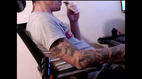 Snapshot of hotkinkytat chatting on 12/31/24, 06:57 hotkinkytat online show from 12/31/24, 06:57