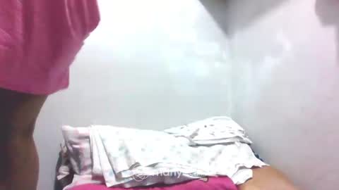 Snapshot of hotlavender chatting on 12/02/24, 03:47 hotlavender online show from 12/02/24, 03:47