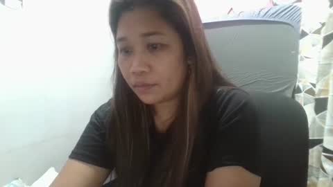 Snapshot of hotlavender chatting on 07/19/26, 12:20 hotlavender online show from 07/19/26, 12:20