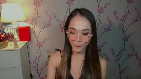 Snapshot of hotlegsxandra chatting on 10/09/25, 09:07 XANDRA online show from 10/09/25, 09:07