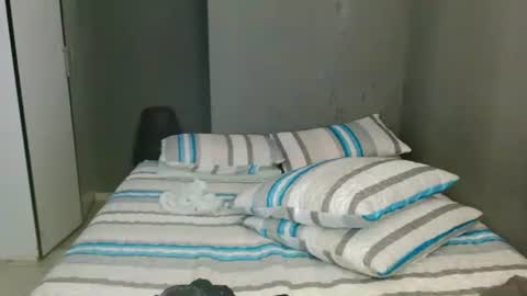 hotlilya online show from 04/13/26, 08:09