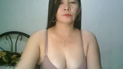 hotmamajen4u online show from 01/12/26, 05:45