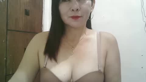 hotmamajen4u online show from 03/19/26, 12:14