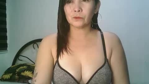hotmamajen4u online show from 03/23/26, 12:20