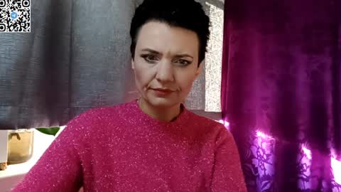 hotmamaqueen234 online show from 04/15/26, 02:46