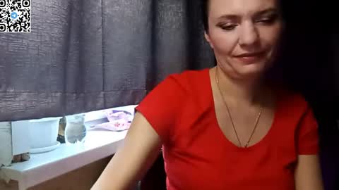 hotmamaqueen234 online show from 05/15/26, 03:08