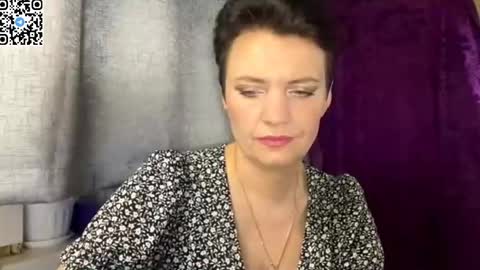 hotmamaqueen234 online show from 05/24/26, 08:14