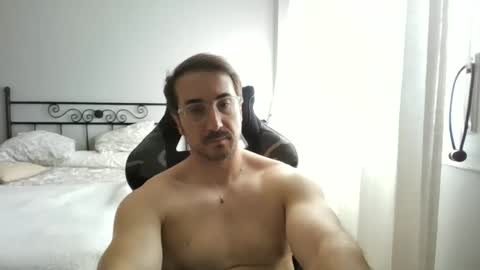 hotman_40_ online show from 04/16/26, 03:35