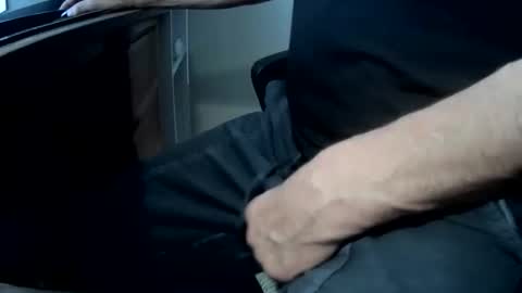 hotmassage50 online show from 10/26/25, 11:49