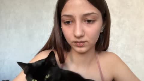 Snapshot of hotmodeon chatting on 07/19/26, 04:22 Cherry online show from 07/19/26, 04:22