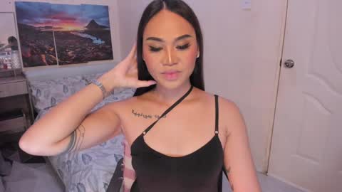 Madi online show from 12/22/24, 12:27