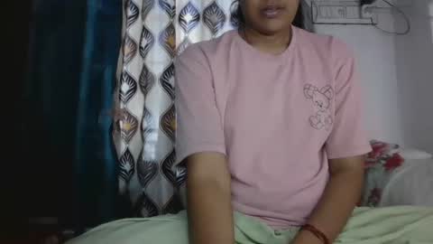 lola online show from 02/12/26, 07:25