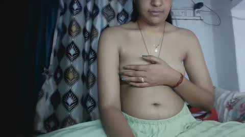 lola online show from 03/12/26, 12:33
