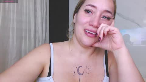 Sussy Bloom  online show from 03/10/26, 05:01