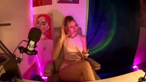 hotprincess2hot online show from 12/20/25, 10:55