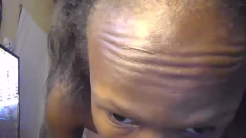 Snapshot of hotsassyqueen219667 chatting on 04/16/26, 11:22 Kichuna online show from 04/16/26, 11:22