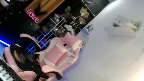 Snapshot of hotsizzling_rica03 chatting on 06/06/26, 11:20 RHICAH online show from 06/06/26, 11:20