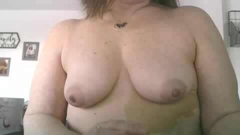 hotspot829 online show from 02/24/25, 05:09