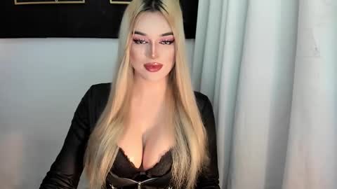 STELLA online show from 12/02/25, 08:30