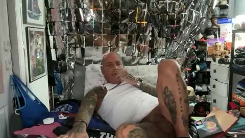 hotstuff775616 online show from 04/28/26, 02:10