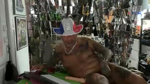 hotstuff775616 online show from 05/20/26, 02:40