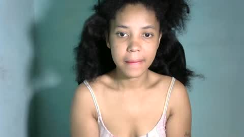 Snapshot of hott_beauty chatting on 07/26/26, 05:04 MULAN online show from 07/26/26, 05:04
