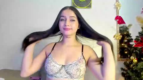 Hott Hanna online show from 12/23/24, 08:11