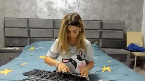 hottalicia2 online show from 10/23/25, 09:24