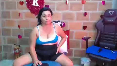 victorya karolyna online show from 02/07/25, 07:06