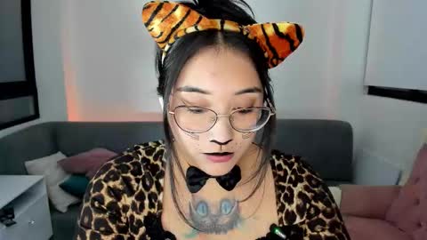 AMY online show from 11/13/25, 09:03