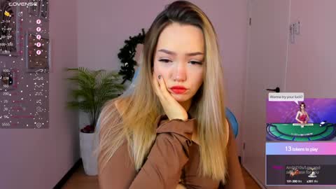 hello Im Eva online show from 12/29/24, 02:06