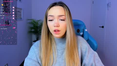 hello Im Eva online show from 01/05/25, 01:56