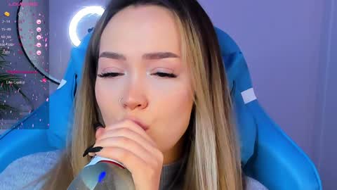 hello Im Eva online show from 01/05/25, 08:00