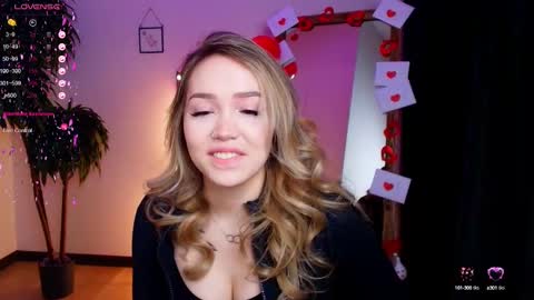 hello Im Eva online show from 02/12/25, 11:07