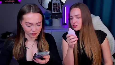 hello Im Eva online show from 05/05/26, 08:33
