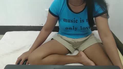 Snapshot of hottest_jenny37 chatting on 04/12/26, 04:45 jenny online show from 04/12/26, 04:45