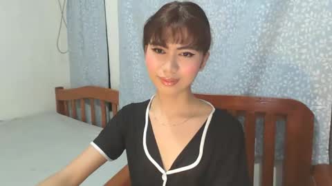 hottestdella69 online show from 10/26/25, 12:00