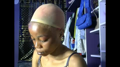 hottie baddie14 online show from 11/18/25, 09:47